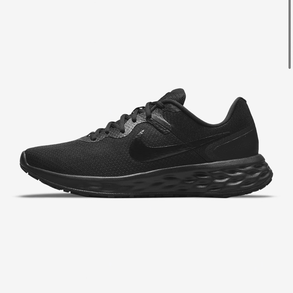 Nike Revolution 6 Road Running Sneakers Black Size 8.5 DC3728-001